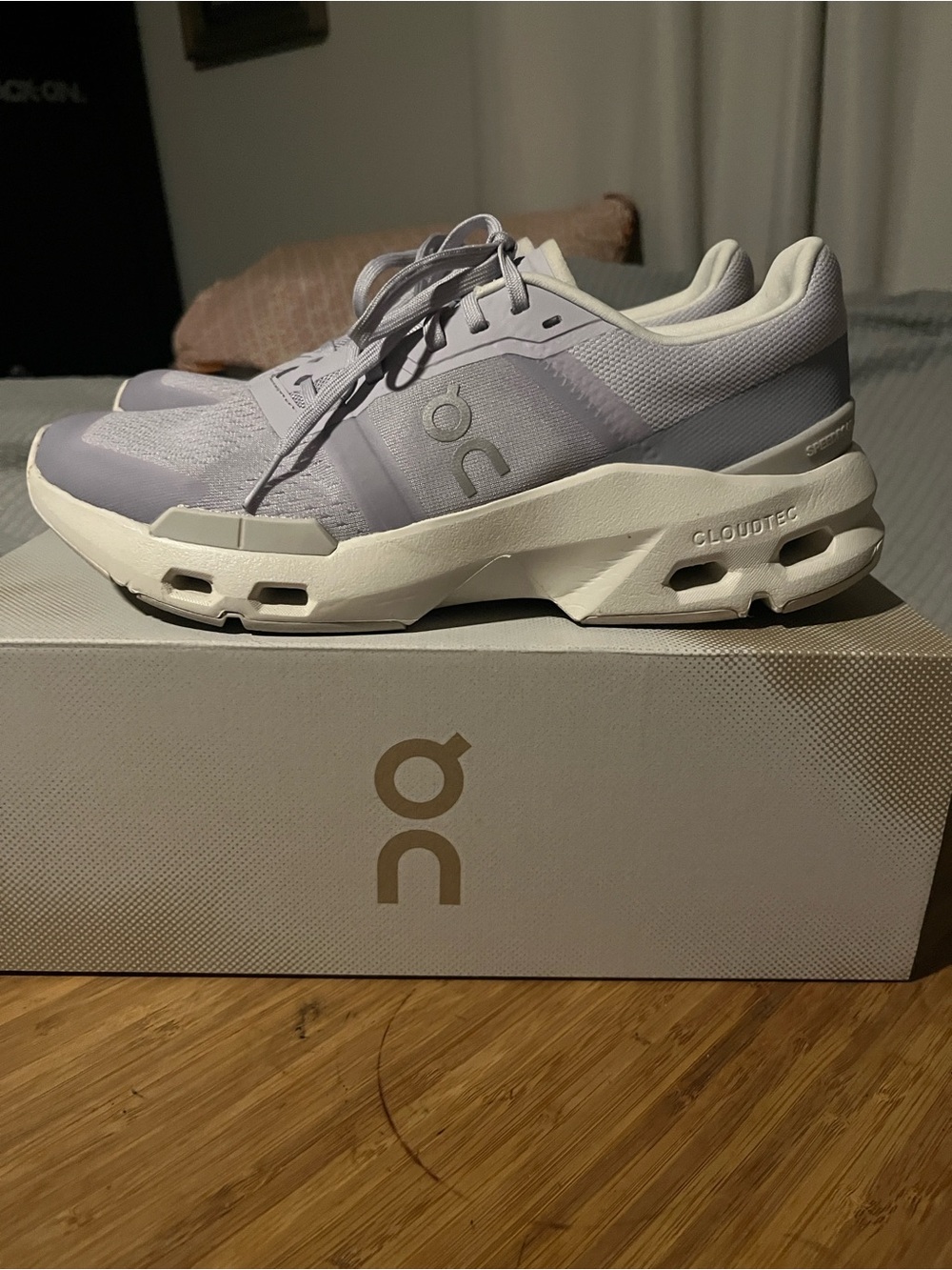 ON CLOUDPULSE Purple Running Athletic Training Lace Up Shoes Sneakers Size 9